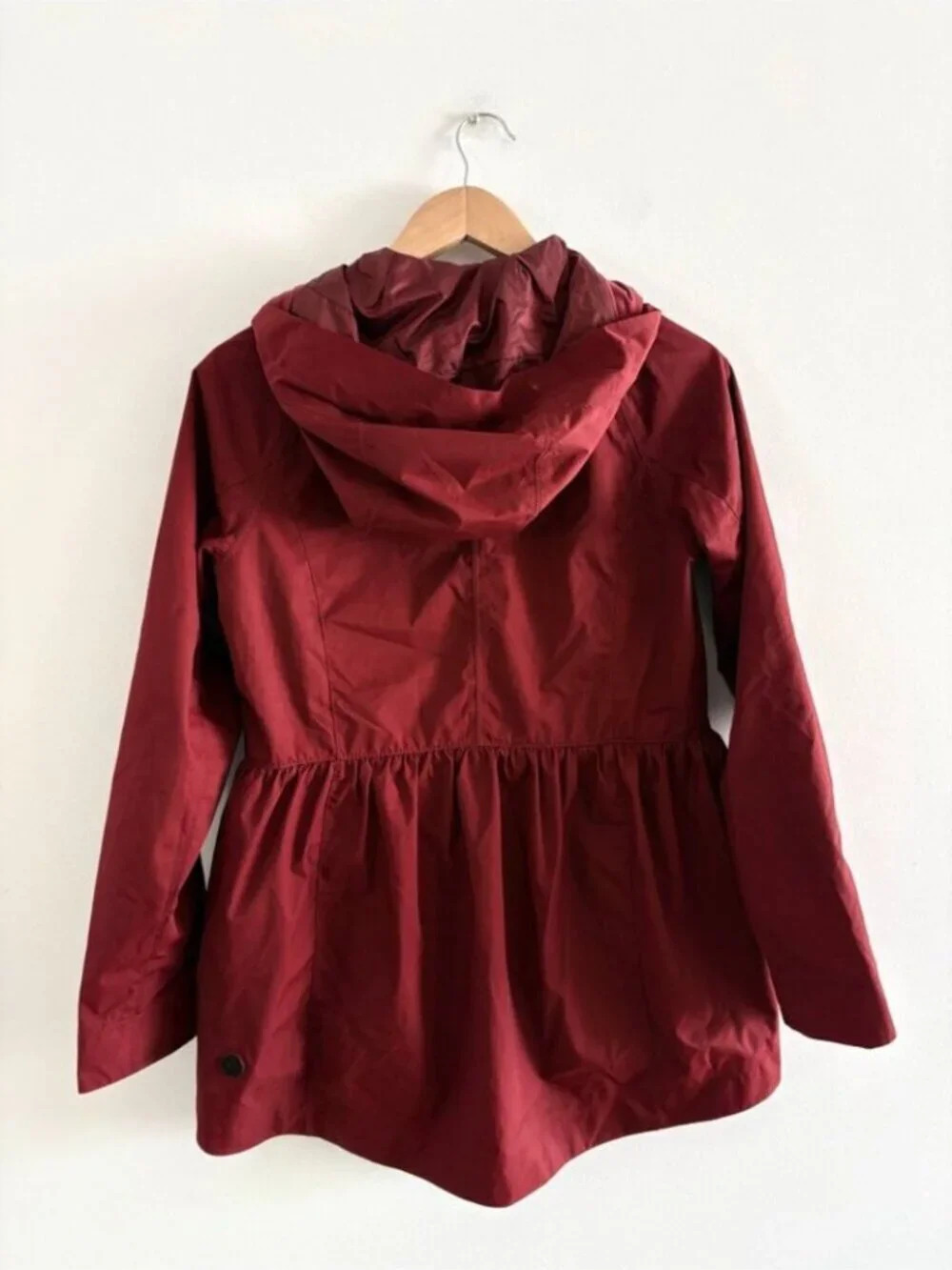 Lululemon Rain For Daze Jacket II Water Repellent Hooded Prep Red Size 4